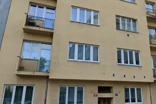 Pohled na bytový dům 